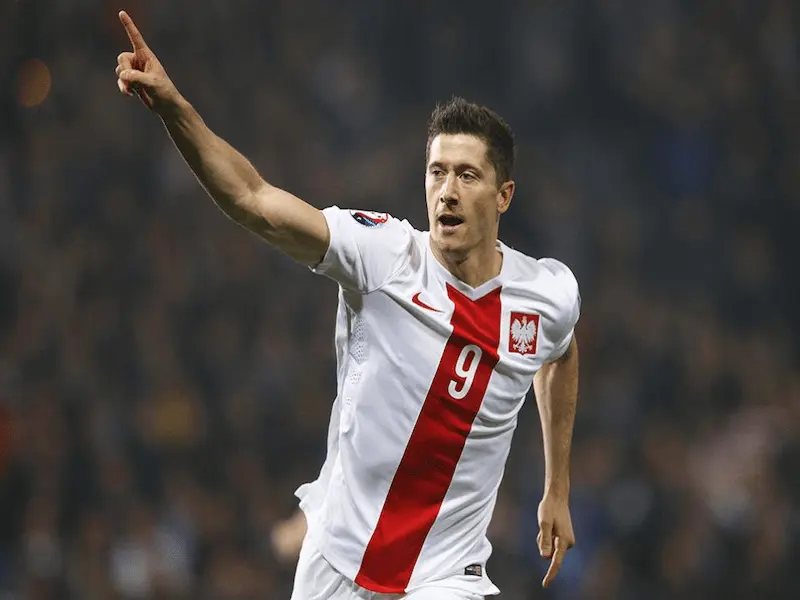 Tiểu sử Robert Lewandowski - Tiền đạo số 1 người Ba lan 1 Đôi nét thông tin về tiểu sử Lewandowski